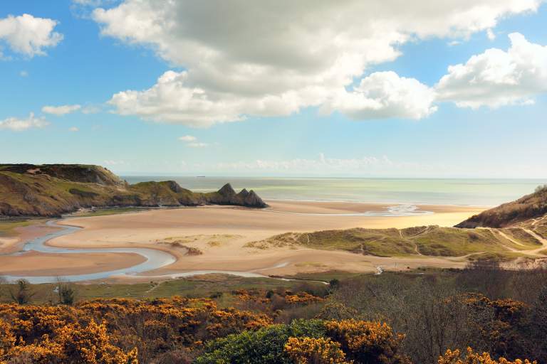 Three_Cliffs_Bay.jpg